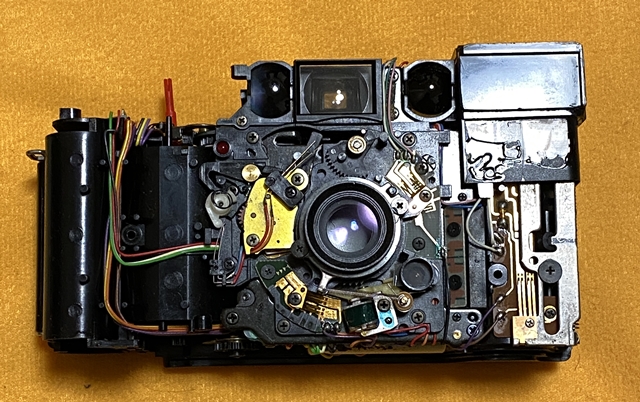 ジャンクカメラ FUJI TATEYOKO 35mm F3.5 をMマウントに解像する 改造レンズ 