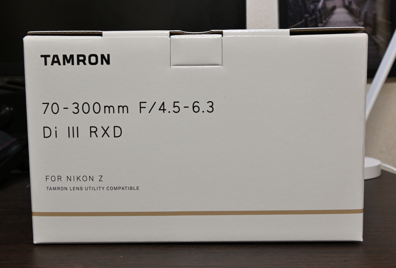 TAMRON 70-300mm f/4.5-6.3 DiIII RXD
