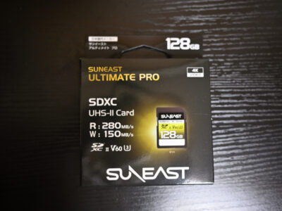 SUNEASTの128GB UHS-II SDXCカード