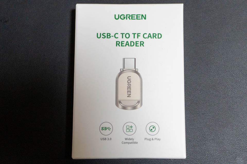 UGREEN USB-C microSDカードリーダーのパッケージ