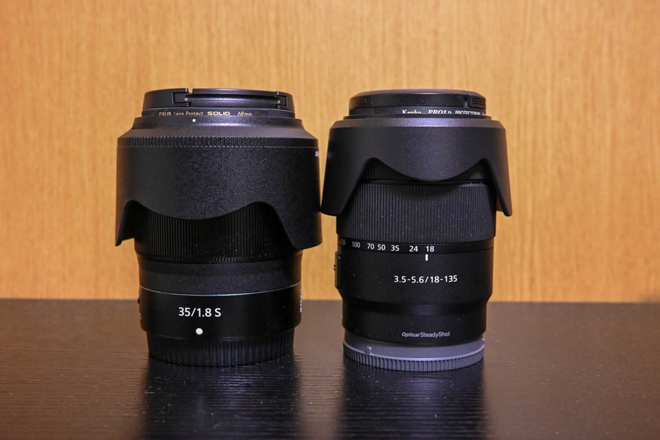SONY E 18-135mmとNIKKOR Z 35mm f1.8の比較