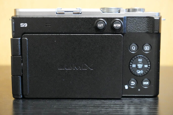 LUMIX S9本体背面